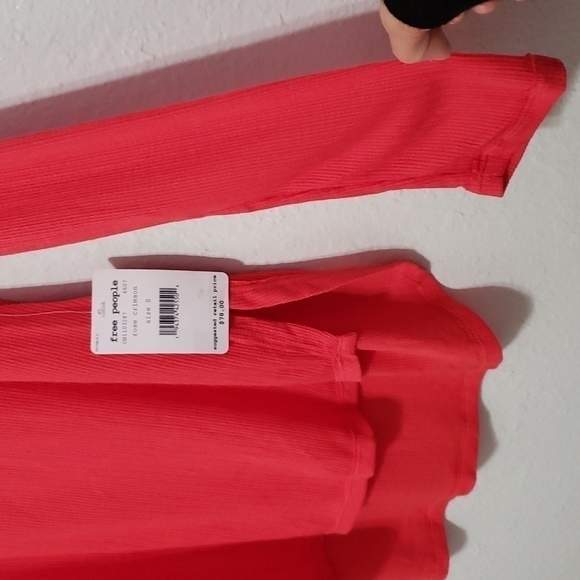 NWT FREE PEOPLE  LOLA LaceTrim V-neck Knit Top, Color Rose Crimson, Size… - Picture 9 of 16